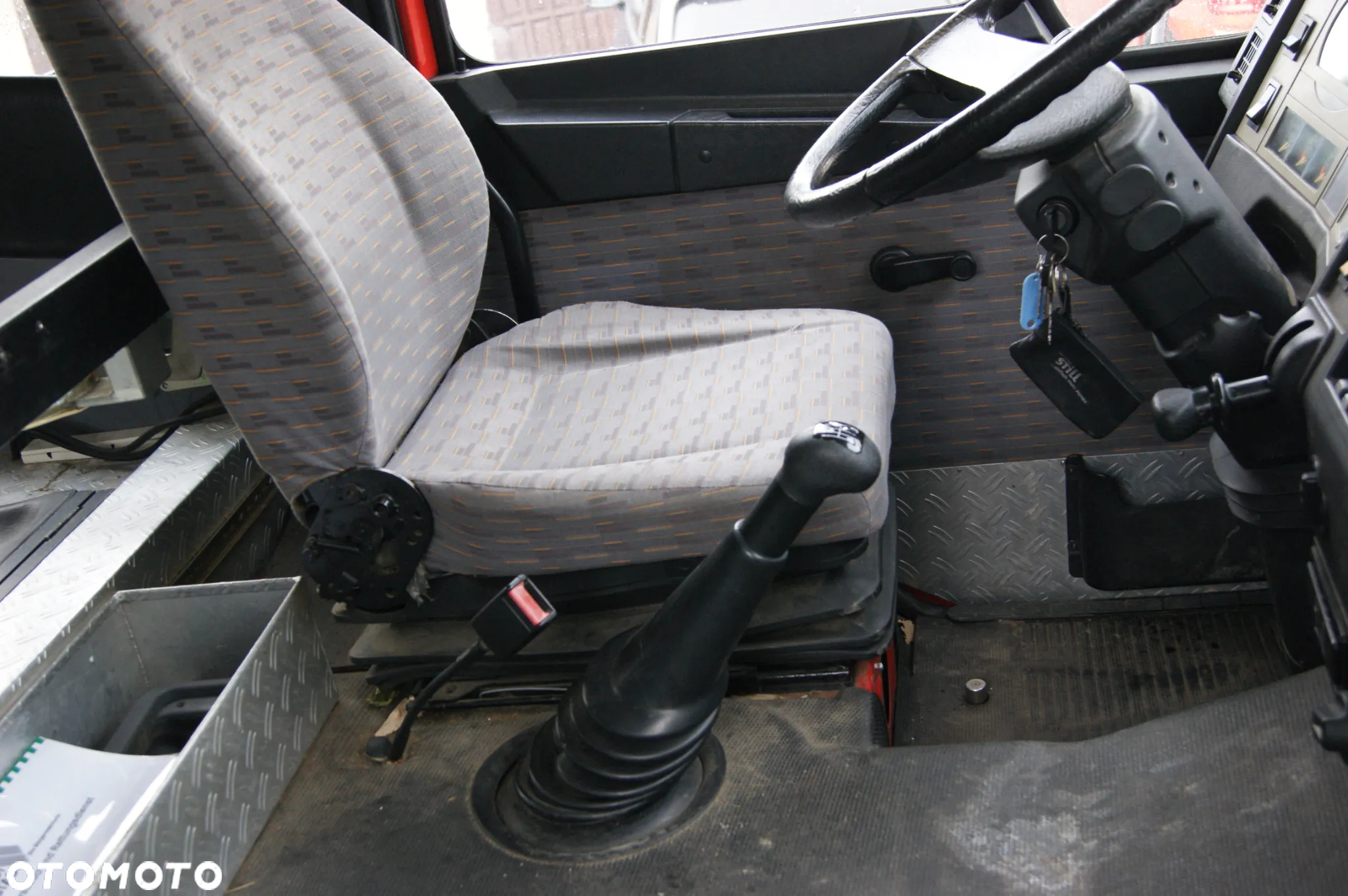 Mercedes-Benz 12232 - 17