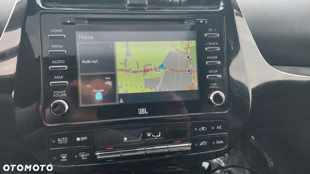 Toyota Prius Hybrid Executive - 12