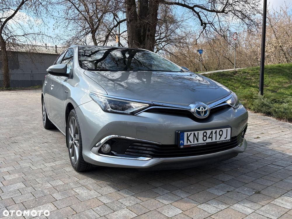 Toyota Auris Hybrid 135 Prestige - 13
