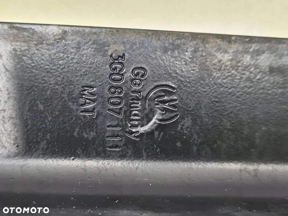 BELKA ZDERZAKA PRZÓD VW PASSAT B8 - 6