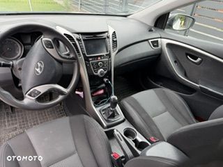 Hyundai i30 1.4 Comfort - 4