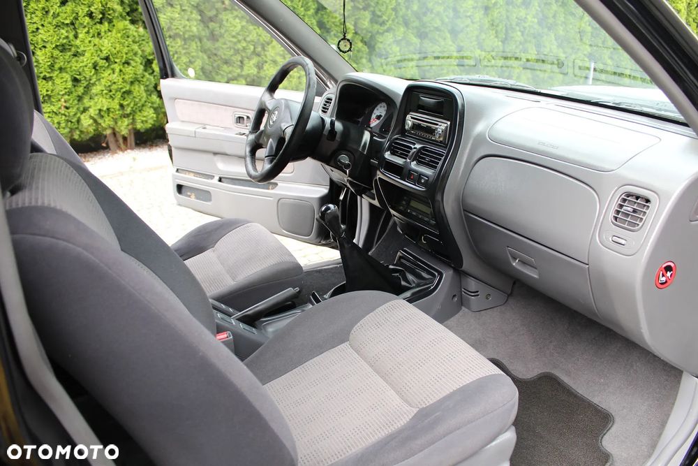Nissan Pickup Navara - 14