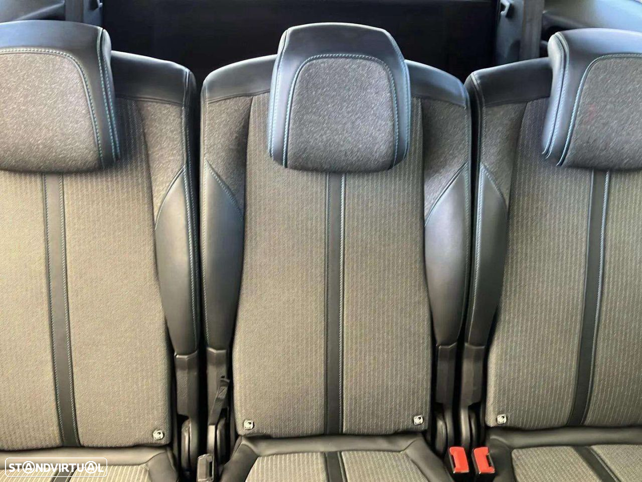Peugeot 5008 1.5 BlueHDi Allure EAT8 - 13