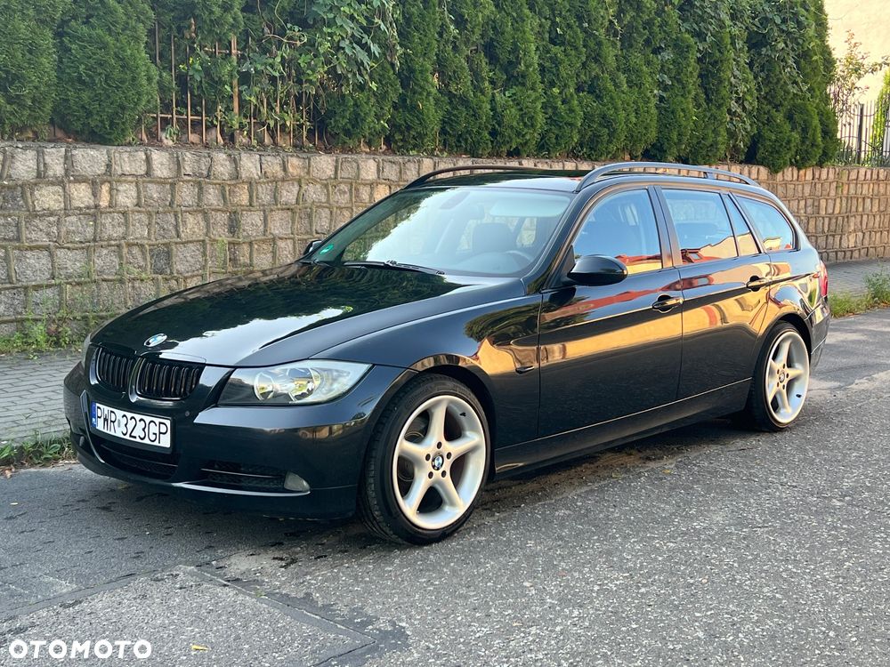 BMW Seria 3 318i - 4
