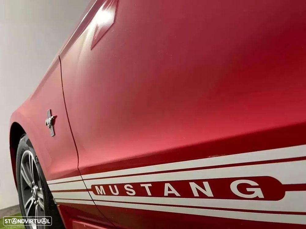Ford Mustang - 12