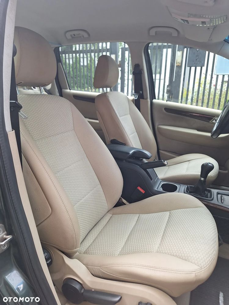 Mercedes-Benz Klasa A 180 BlueEFFICIENCY Elegance - 4