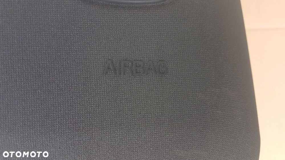 KONSOLA DESKA ROZDZIELCZA POLESTAR 2 ORYGINAŁ - 10