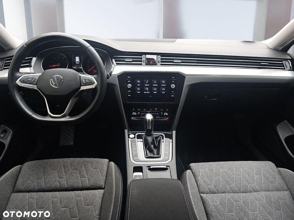 Volkswagen Passat Variant 1.5 TSI EVO Business DSG - 8