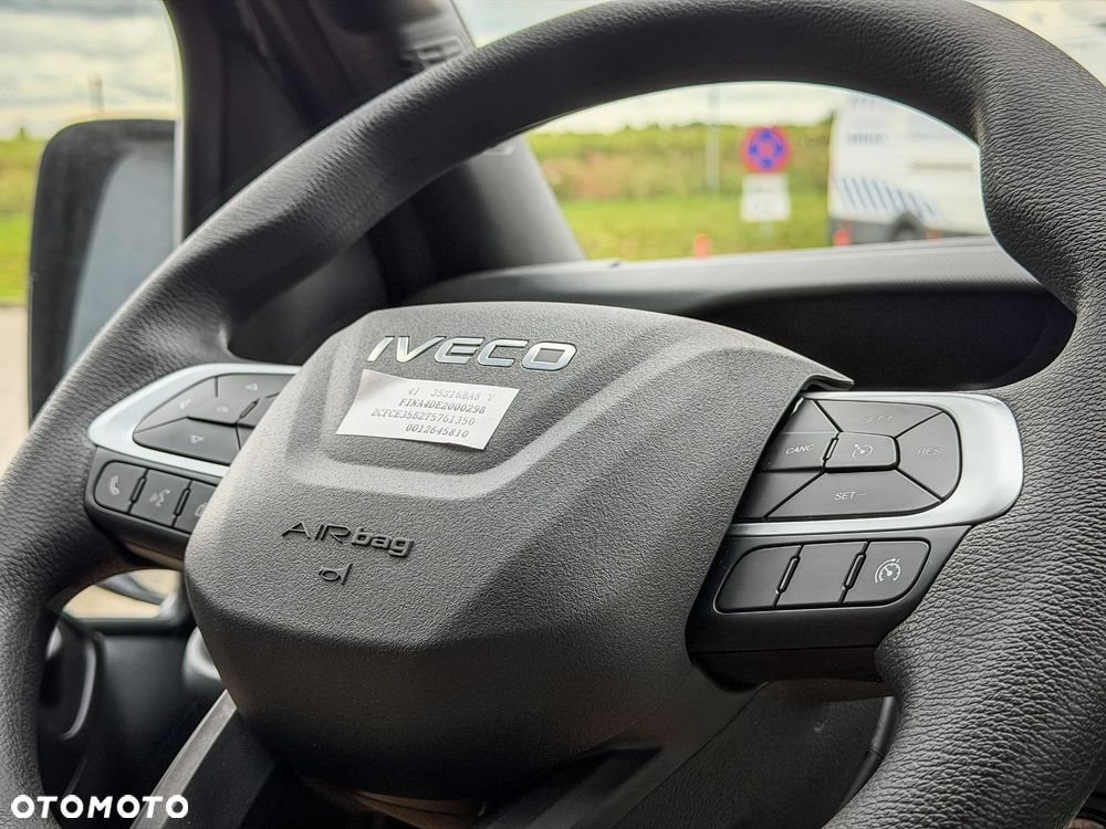 Iveco Daily 35S16HA8 V 2.3 Diesel 160KM AT8 (Zf) - 33