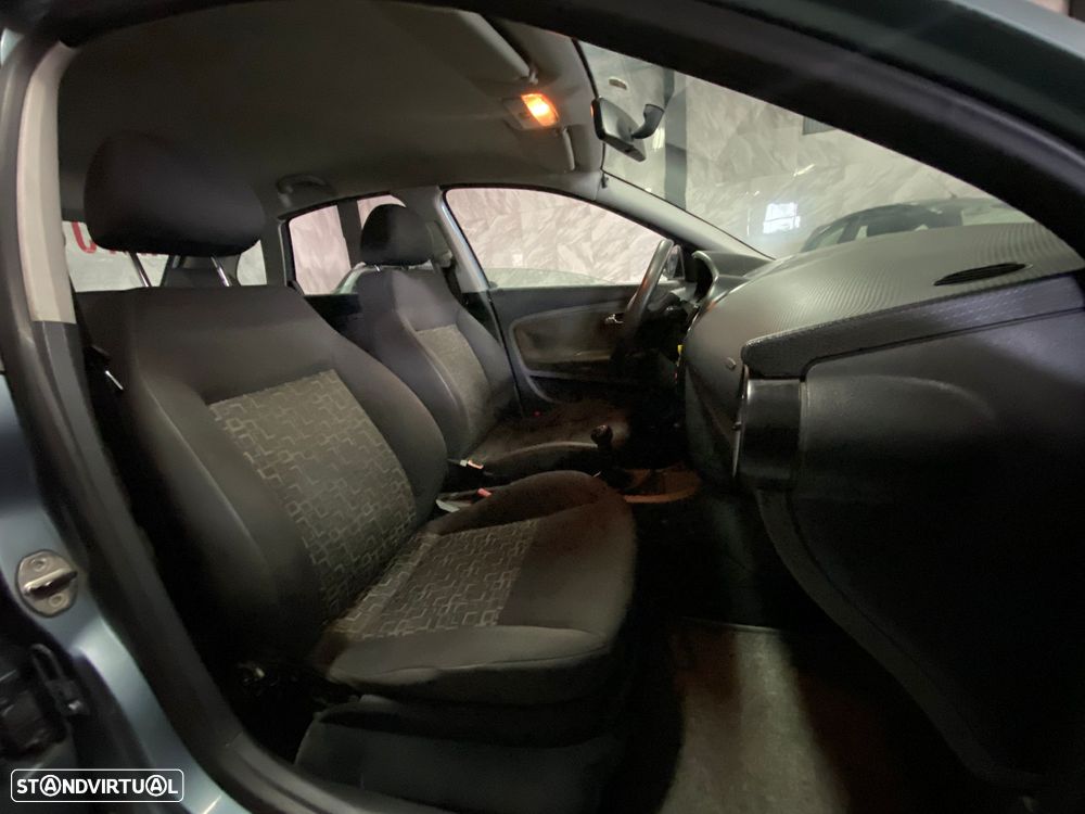 SEAT Ibiza 1.2 12V Reference - 17