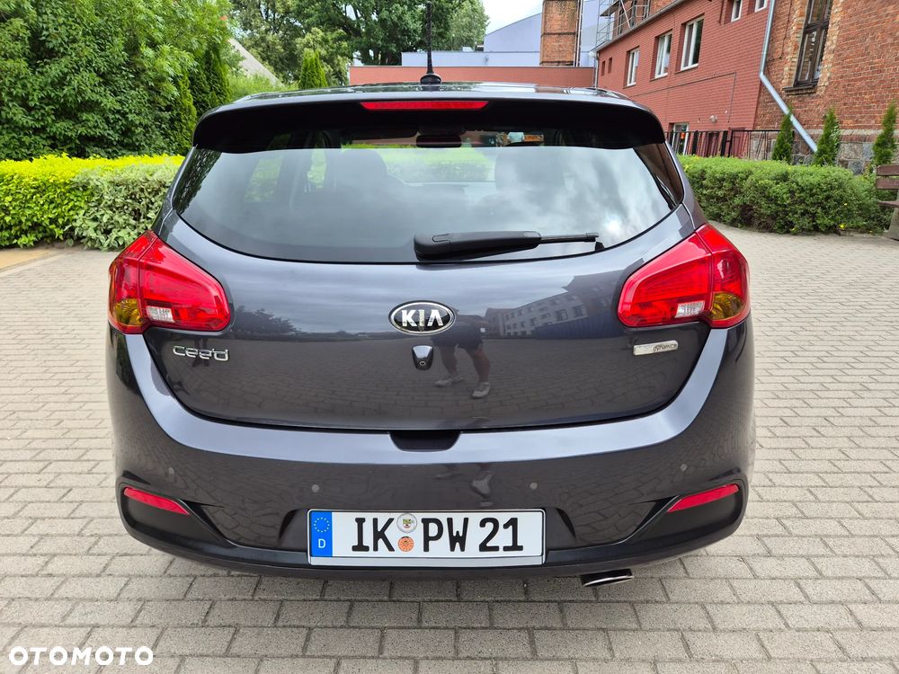 Kia Ceed 1.6 CRDi 128 Platinum Edition - 4
