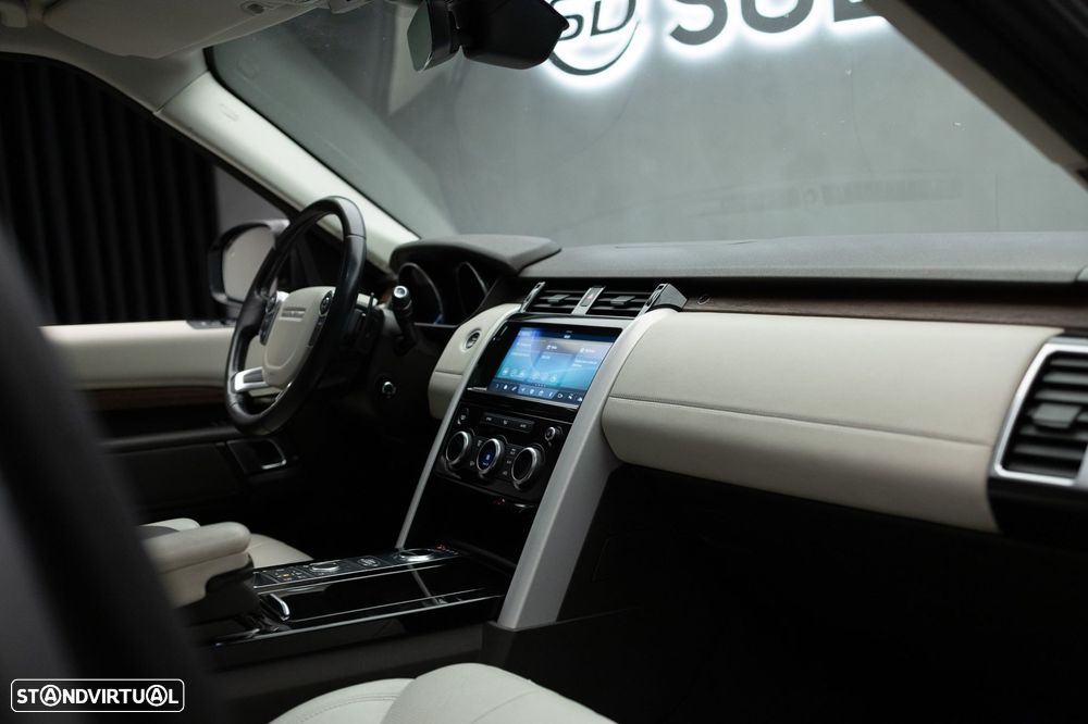 Land Rover Discovery 3.0 TD6 HSE Auto - 26