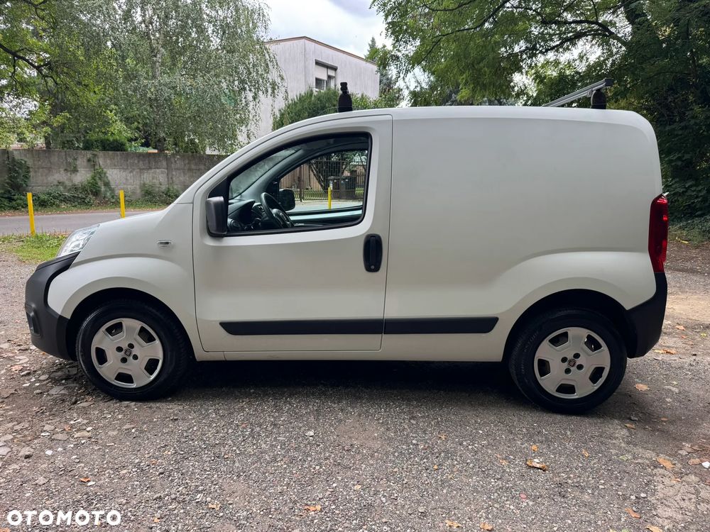 Fiat Fiorino Kombi Adventure - 4