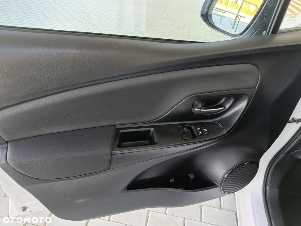 Toyota Yaris - 21