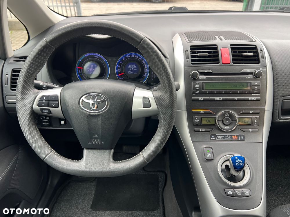 Toyota Auris 1.8 HSD Luna - 27