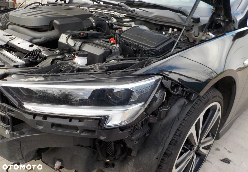 Opel Insignia - 10