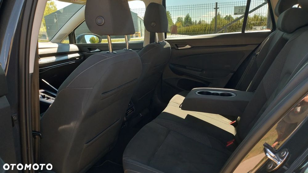 Volkswagen Golf 1.5 eTSI EVO Style DSG - 17