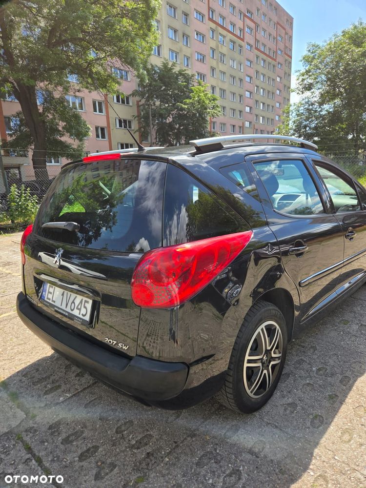 Peugeot 207 1.4 Trendy - 6