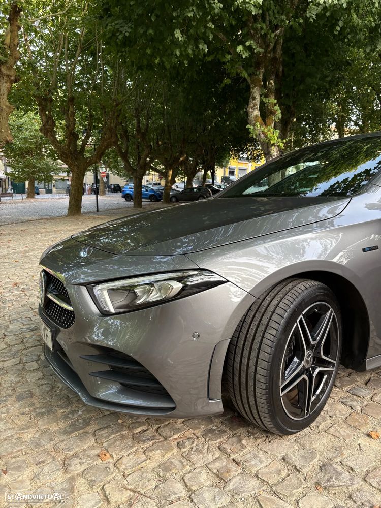 Mercedes-Benz A 250 e AMG Line - 14