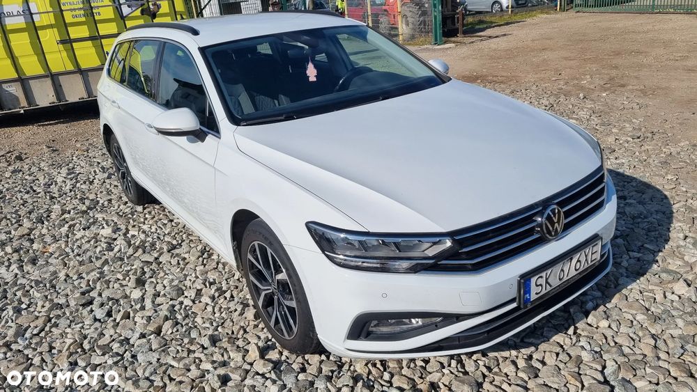 Volkswagen Passat - 13