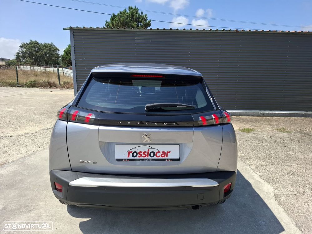 Peugeot 2008 1.2 PureTech Active Pack - 12