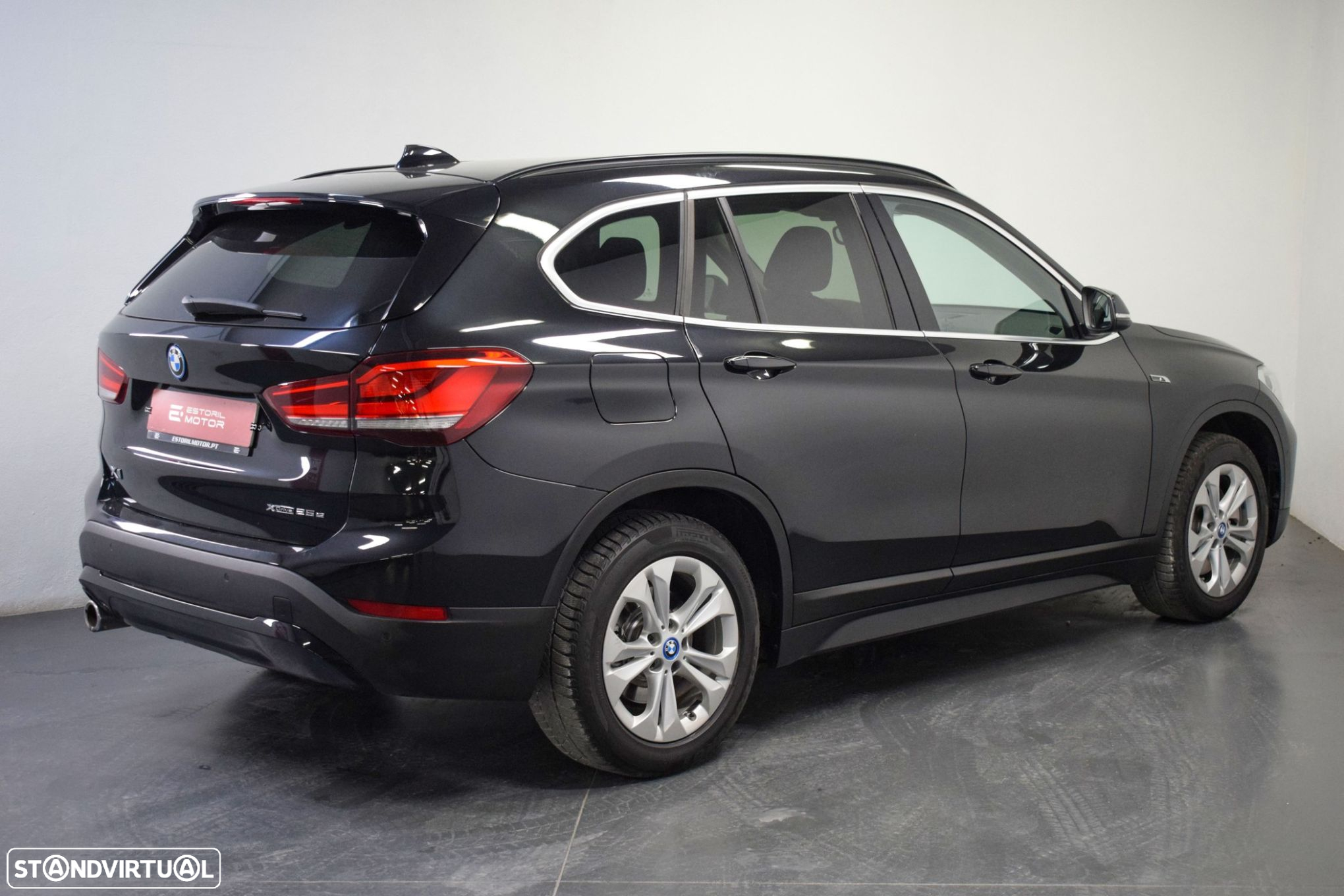 BMW X1 25 e xDrive Corporate Edition - 3