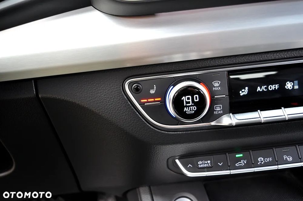 Audi Q5 Sportback 50 TFSIe quattro S tronic S line - 33