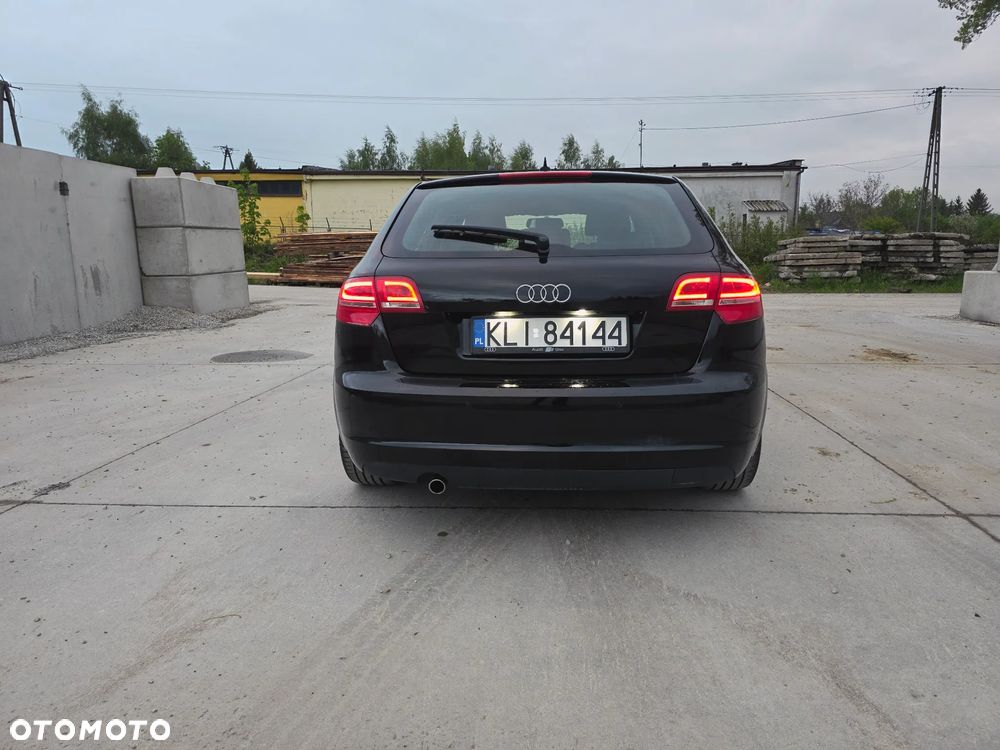 Audi A3 Sportback 1.6 S line Sportpaket (plus) - 7