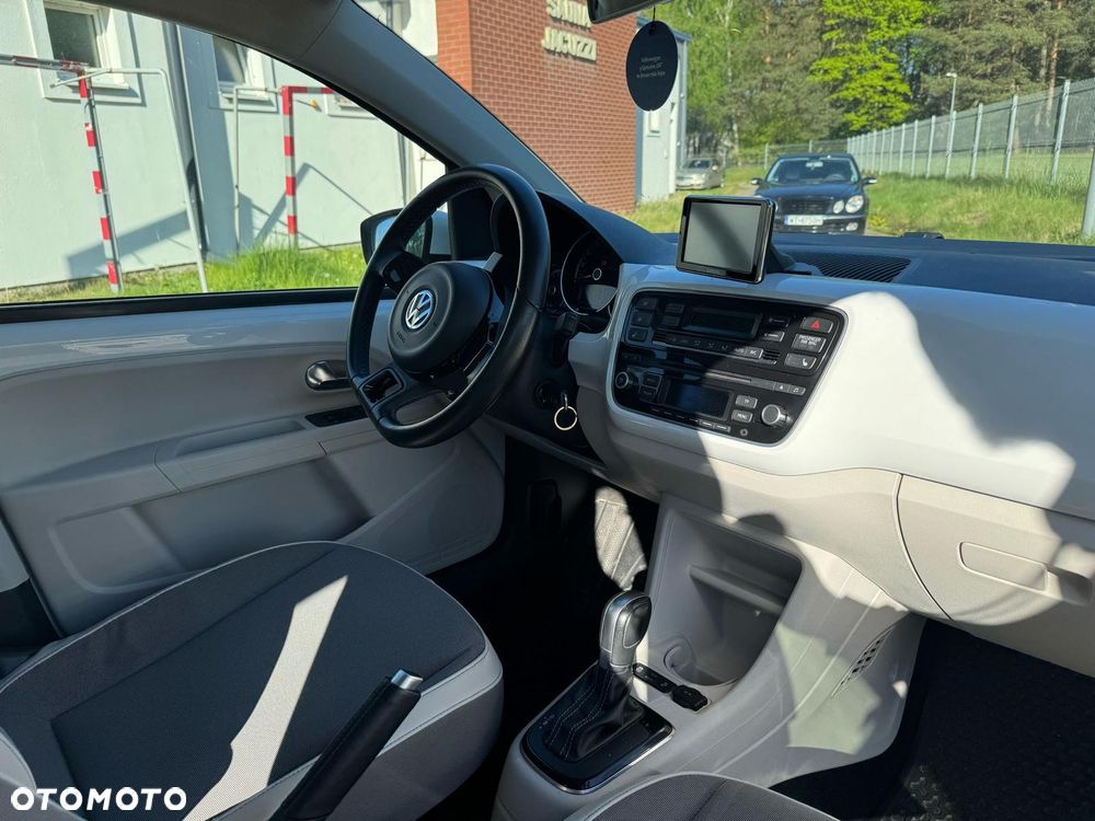 Volkswagen up! e-up - 8