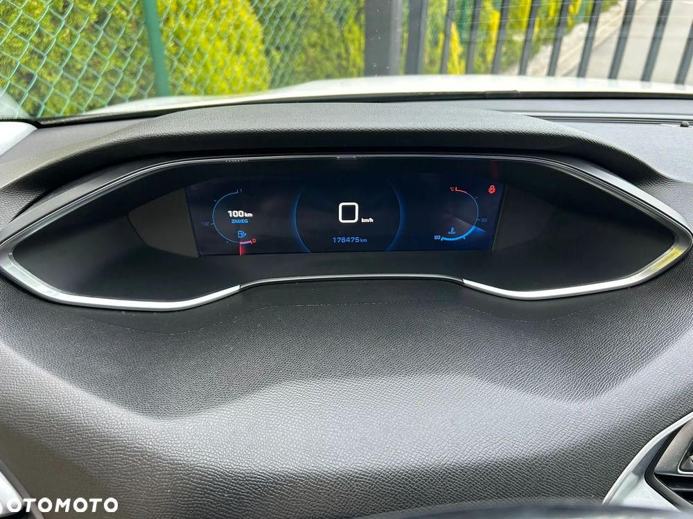 Peugeot 308 BlueHDi 130 Black Edition - 17