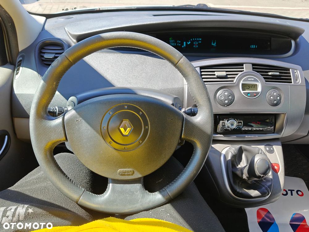 Renault Scenic 1.6 16V Expression - 21