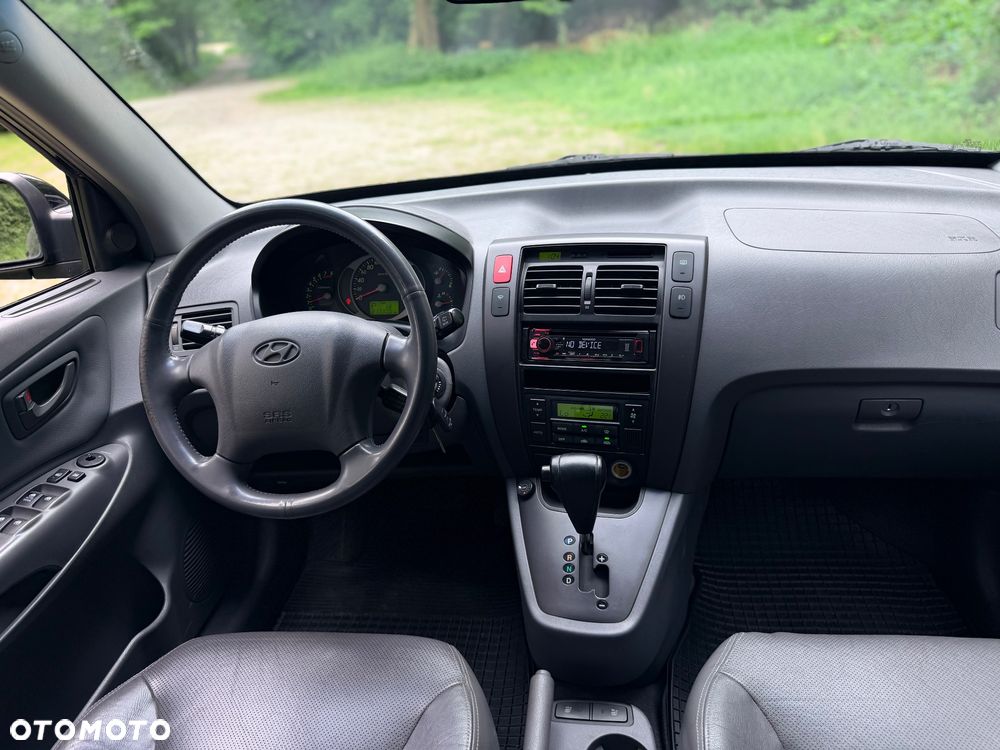 Hyundai Tucson 2.7 GLS - 26