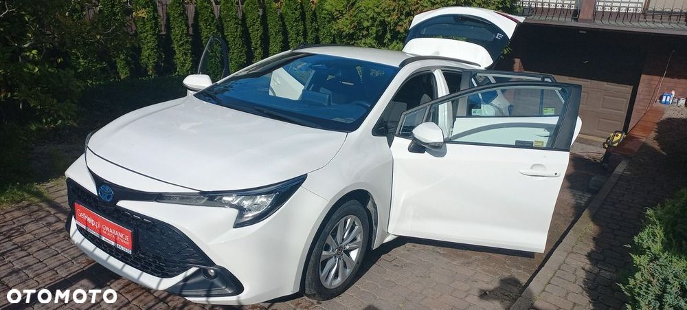 Toyota Corolla 1.8 Hybrid Comfort - 29