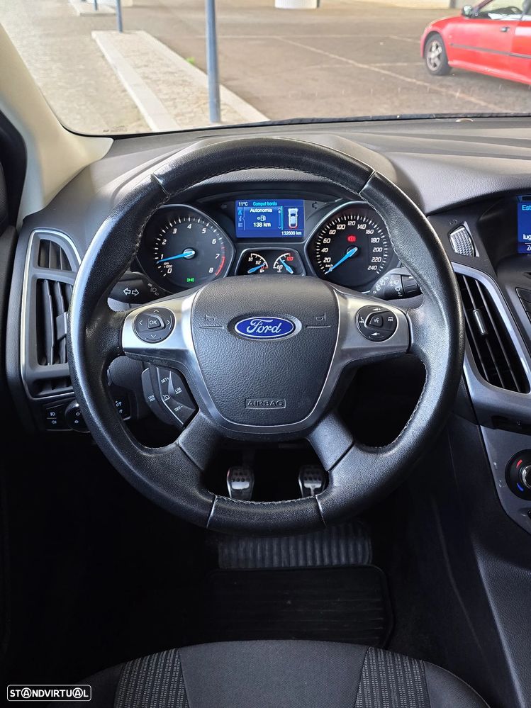 Ford Focus SW 1.0 EcoBoost S&S ST-Line - 17