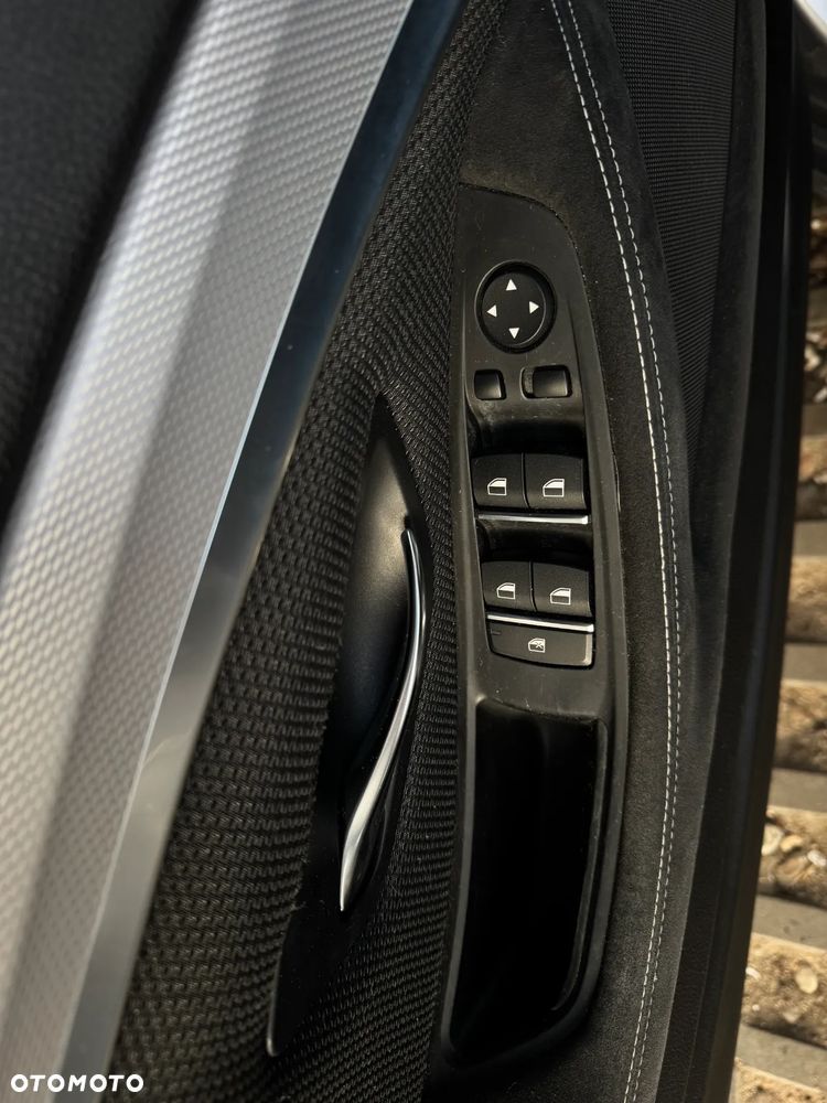 BMW Seria 5 528i xDrive - 20