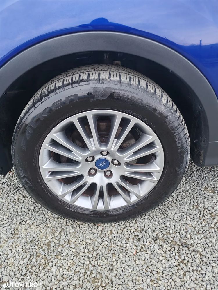 Ford Kuga 1.6 EcoBoost 2x4 Titanium - 7