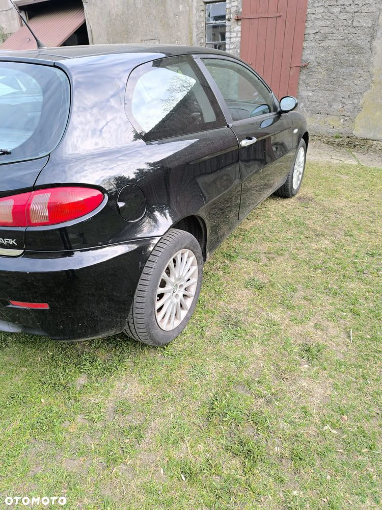 Alfa Romeo 147 1.6 Twin Spark Impression - 4