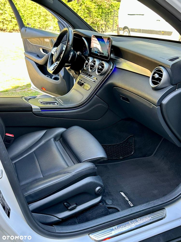 Mercedes-Benz GLC - 29