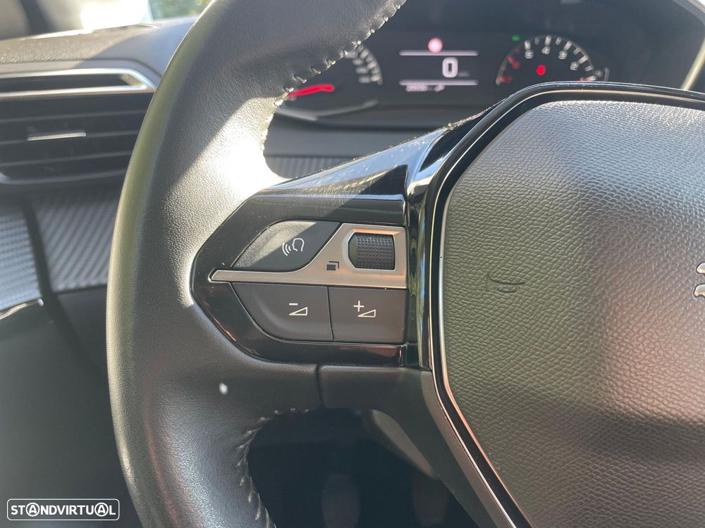 Peugeot 208 1.2 PureTech Allure - 20