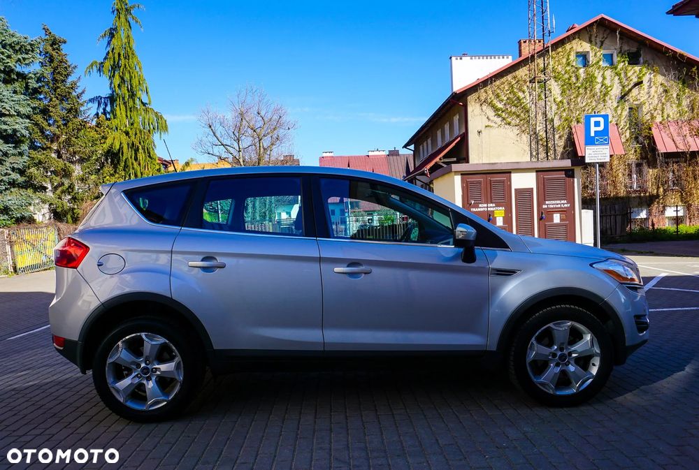 Ford Kuga 2.5 4x4 Titanium - 19
