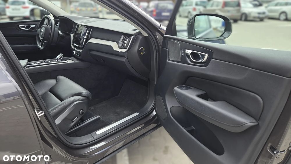 Volvo XC 60 - 8
