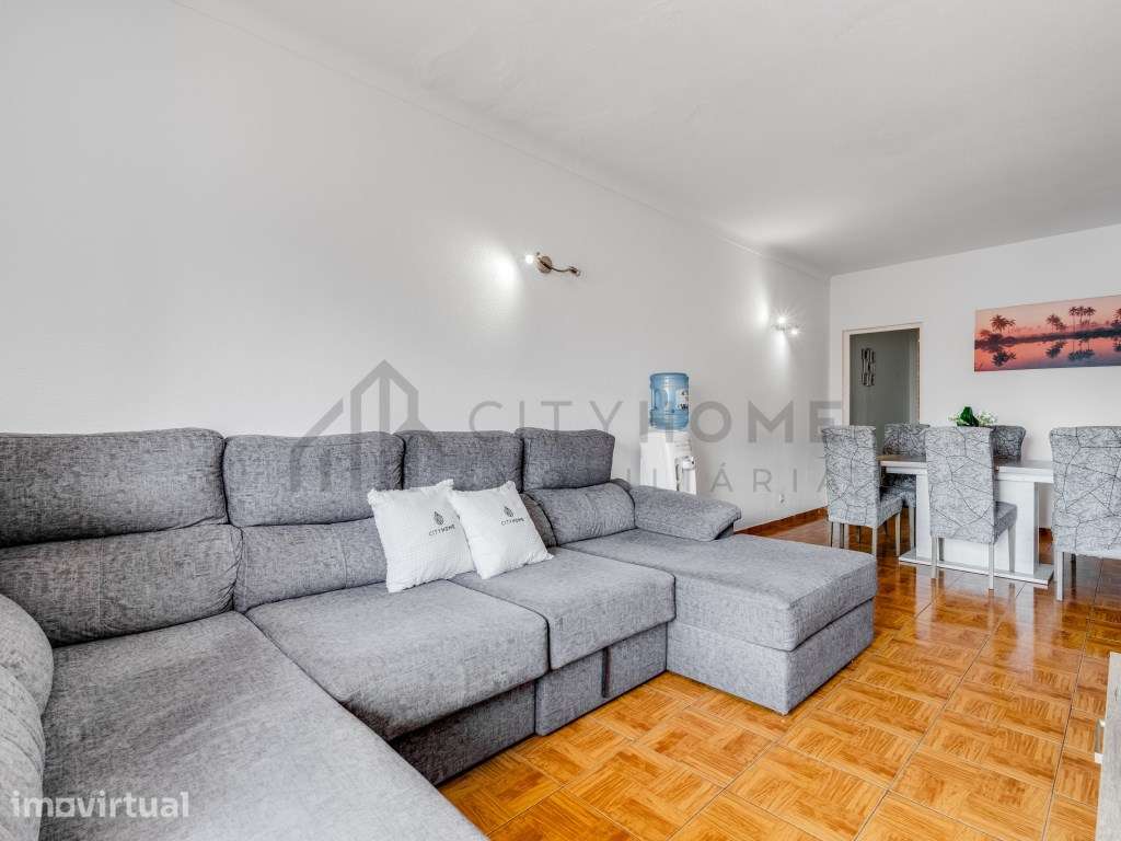 T1+2 com 3 quartos, varanda, Elevador e barbecue em Albufeira - Grande imagem: 4/24