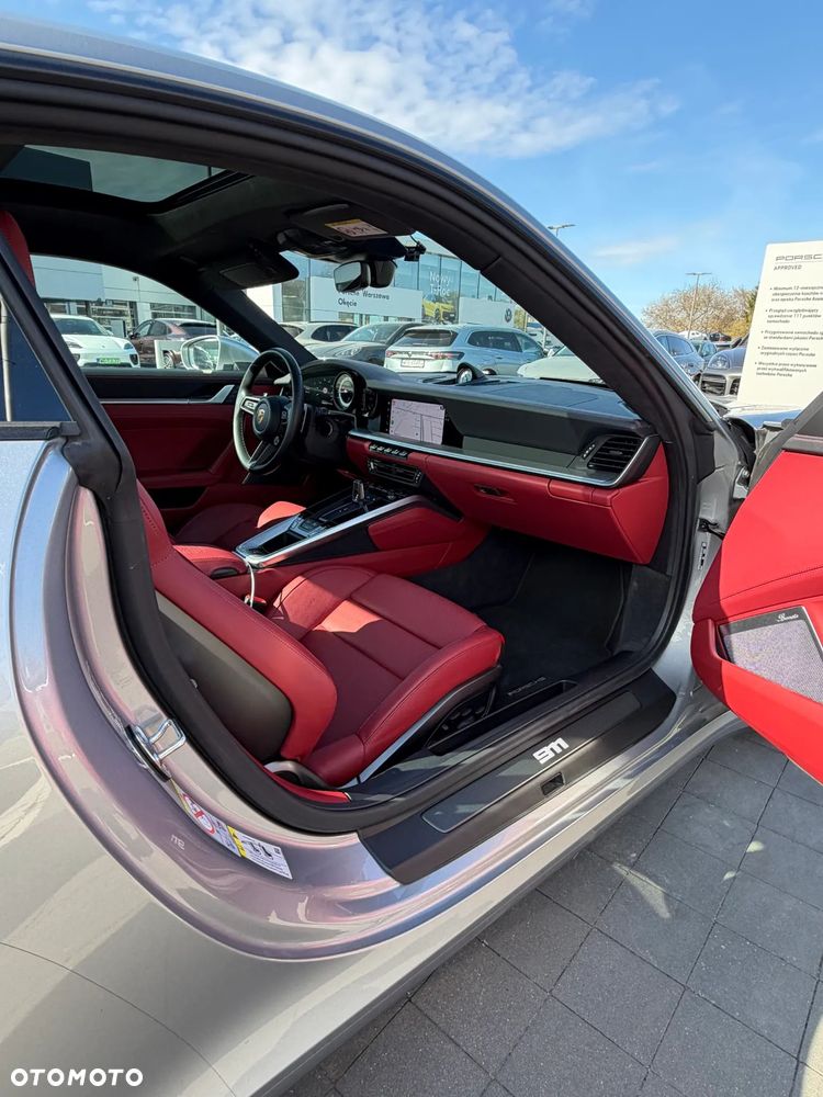 Porsche 911 Carrera - 10