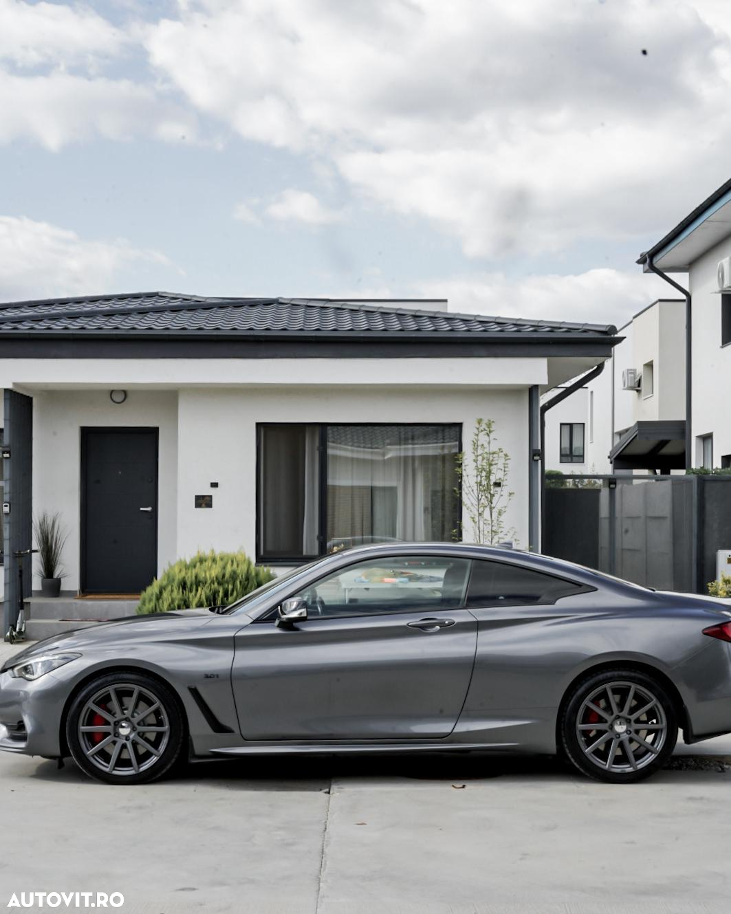 Infiniti Q60 - 3