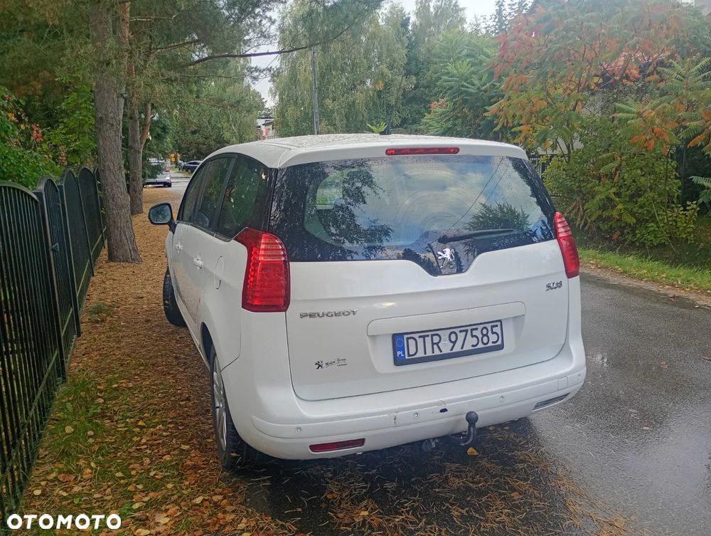 Peugeot 5008 - 5