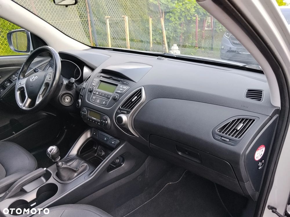 Hyundai ix35 1.7 CRDi Premium 2WD - 13