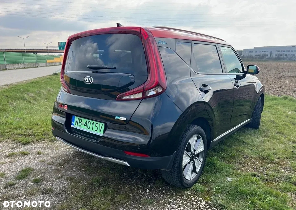Kia Soul e-Soul 64kWh L - 4