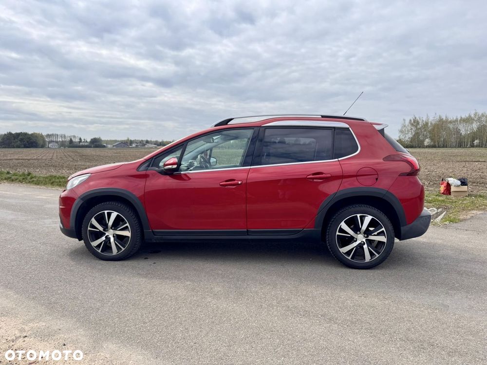 Peugeot 2008 1.2 Pure Tech Allure S&S EAT6 - 4