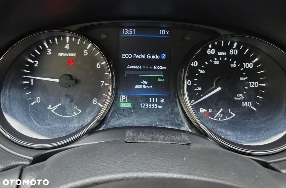 Nissan Rogue - 2