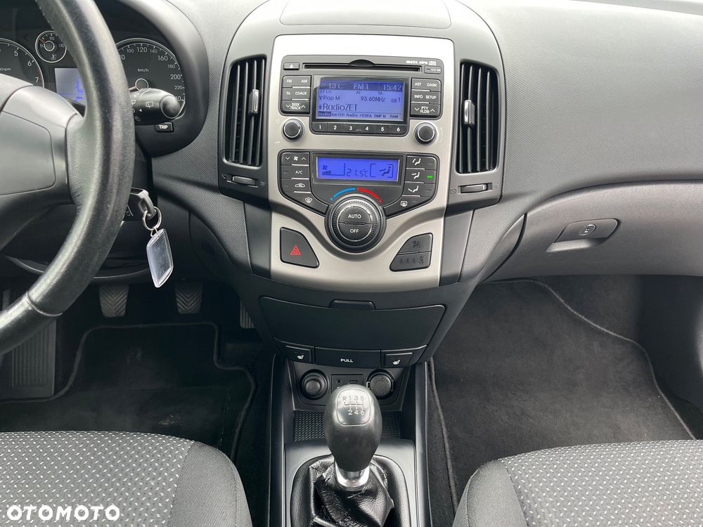 Hyundai i30 1.6 blue Comfort - 9